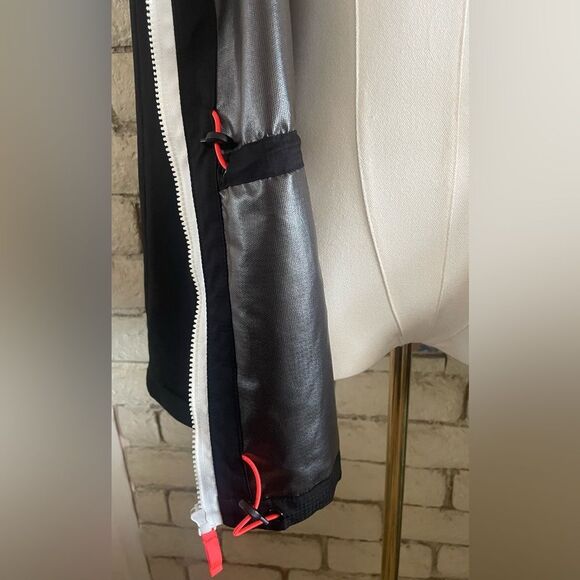 Vince Camuto Women’s Black Raincoat with White Zippers - Picture 7 of 10